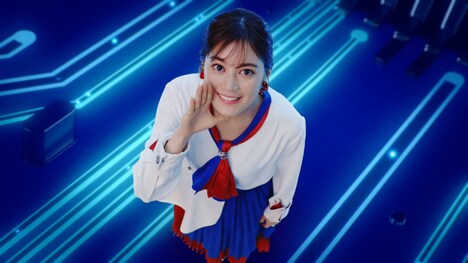 CM「素財姫（半導体の世界）篇」より。