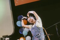 有華「YUKA "Happiness is ... " TOUR 2024」ファイナル公演の様子。（撮影：鈴木友莉）