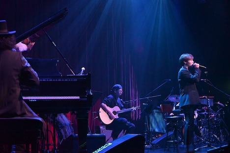 「KEVIN THE REAL MUSiiC vol.01 -Sweet potato-」の様子。