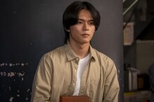 日向亘 (c)上田誠(ヨーロッパ企画)・メディアプルポ・愛須メノウ／CLLENN