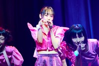 月ノウサギ（GANG PARADE）（撮影：大橋祐希）