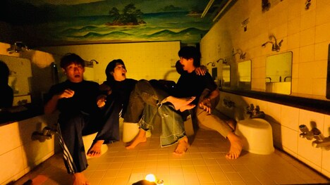 「叫叫男子～金曜深夜のホラーゲーム～」初回放送より。(c)テレビ朝日