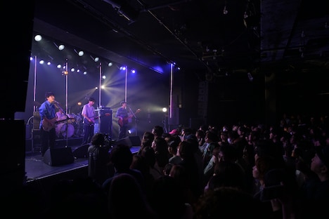 ミツメ「LIQUIDROOM 20th ANNIVERSARY mitsume live 2024 "decade"」の様子。（撮影：トヤマタクロウ）