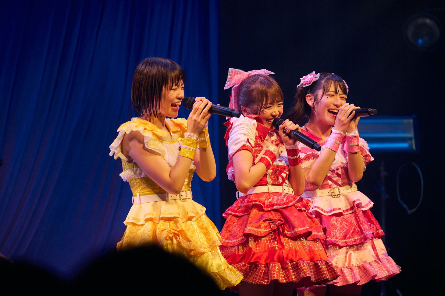 「こみっきゅおん！2nd Anniversary ONEMAN LIVE VIOLA～揺るがない想い～」の様子。（Photo by Junpei Yamada）