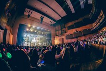 「2024 DXTEEN 1ST ONE MAN LIVE TOUR ENCORE SHOW -THE QUEST ▶︎▶︎ REPLAY-」東京・LINE CUBE SHIBUYA（渋谷公会堂）公演の様子。 (c)LAPONE Entertainment