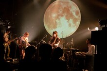 BROTHER SUN SISTER MOON（撮影：勝呂亮伍）