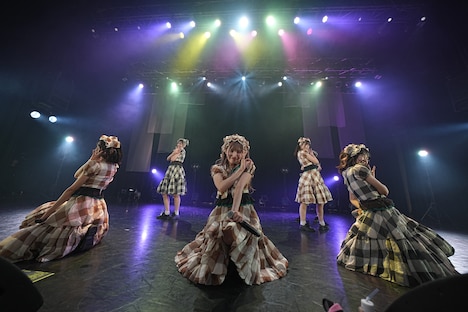 ukka「ワンマンライブ『doll』」の様子。（撮影：福島吉人）