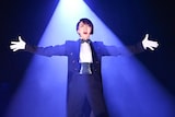 「DREAM BOYS」ゲネプロで歌唱する紫吹淳。