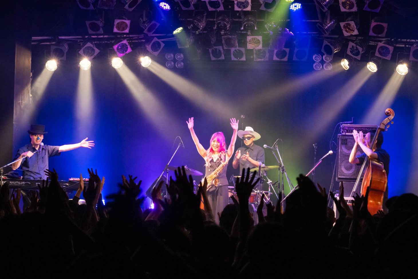 「H ZETTRIO LIVE 2024 ～続続々・スタンディングで飛ばしたっしょ！～」の様子。（Photo by Yuta Ito）