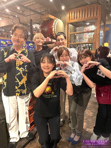 上段左から大和田伸也、高松アロハ（超特急）、野間口徹、下段左からイワクラ（蛙亭）、野村麻純、工藤美桜。