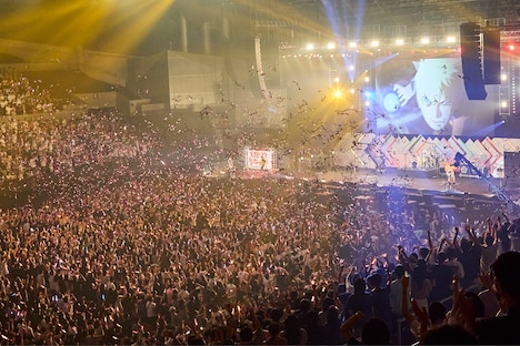 「NARUTO THE LIVE」の様子。ビジュアル (c)岸本斉史 スコット／集英社・テレビ東京・ぴえろ (c)NARUTO THE LIVE実行委員会