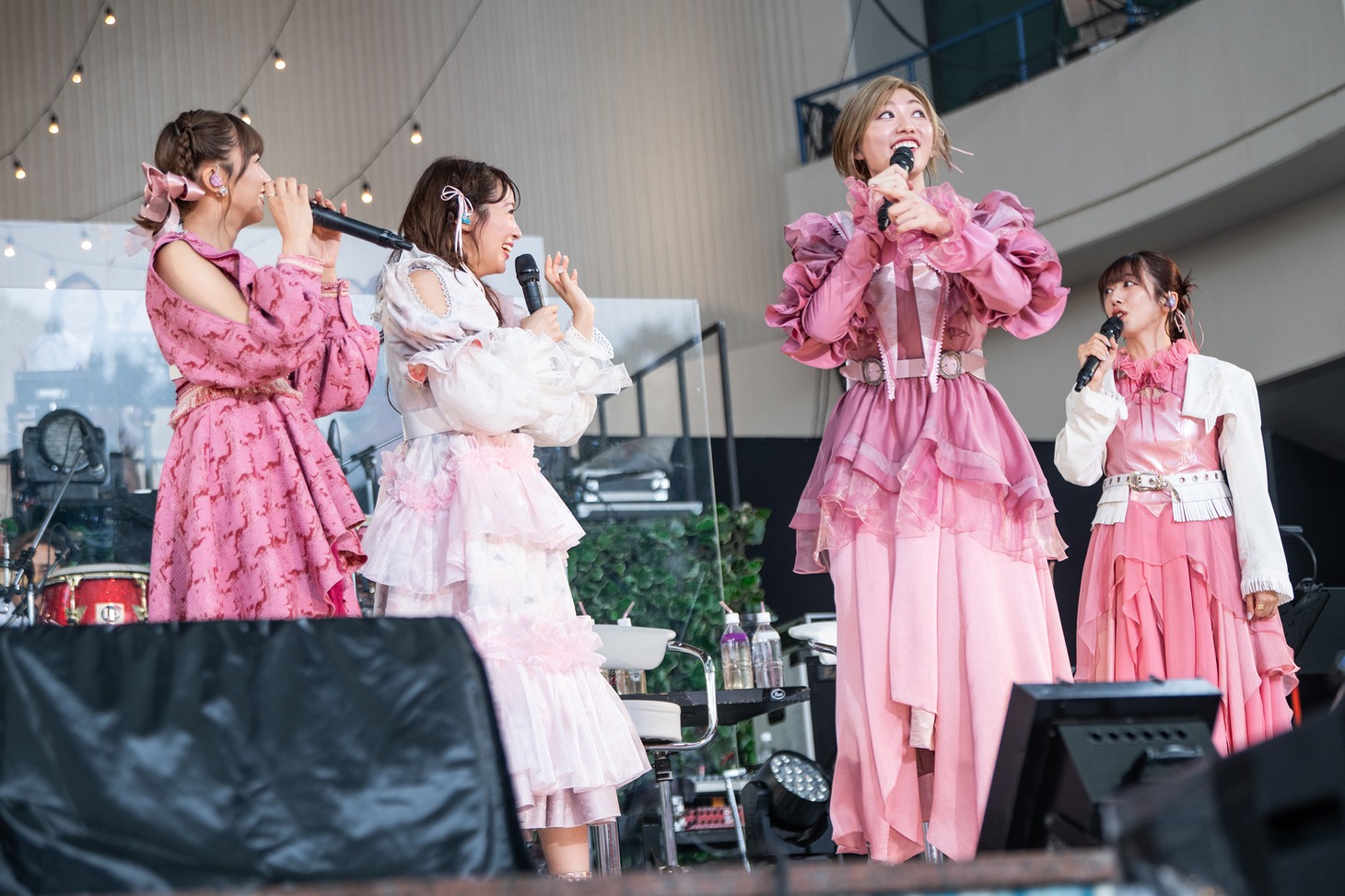 すごい巻き舌に「ぽーちゃんがバグった！」と大騒ぎするえびちゅう高学年チーム。