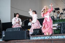 巻き舌で盛り上がるえびちゅう低学年チーム。