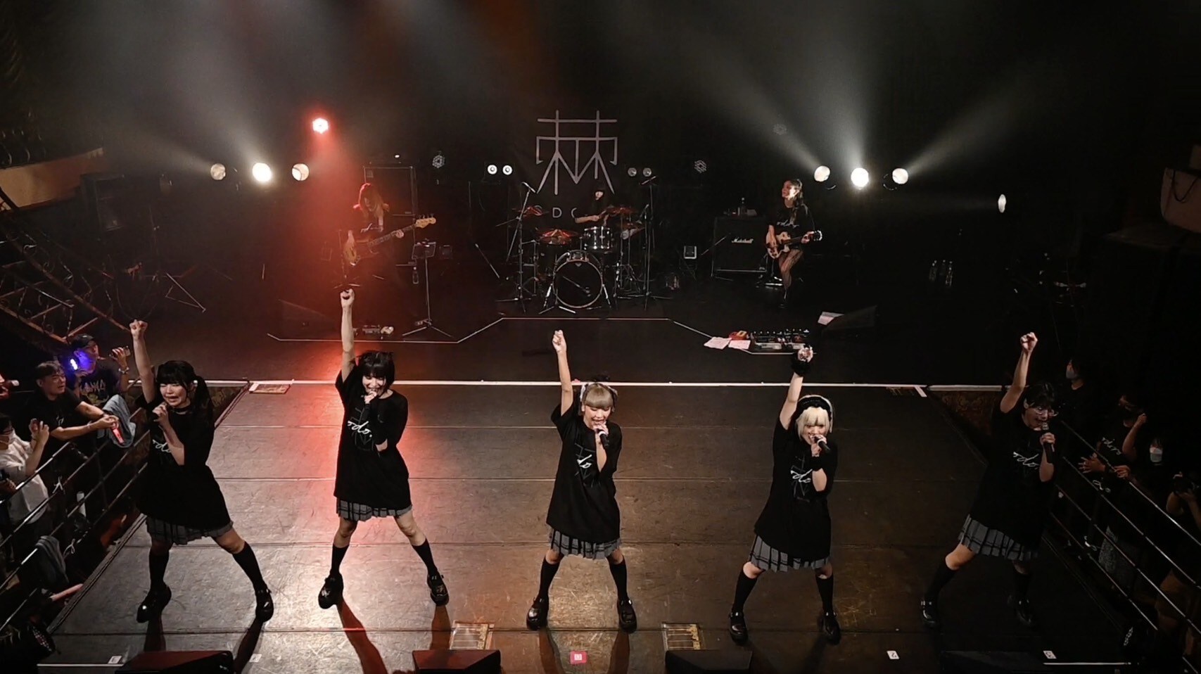 オルタナアイドル棘-おどろ-、初のバンドセット公演で見せた全身全霊の