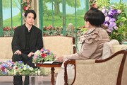 左から菊池風磨（timelesz）、黒柳徹子。(c)テレビ朝日