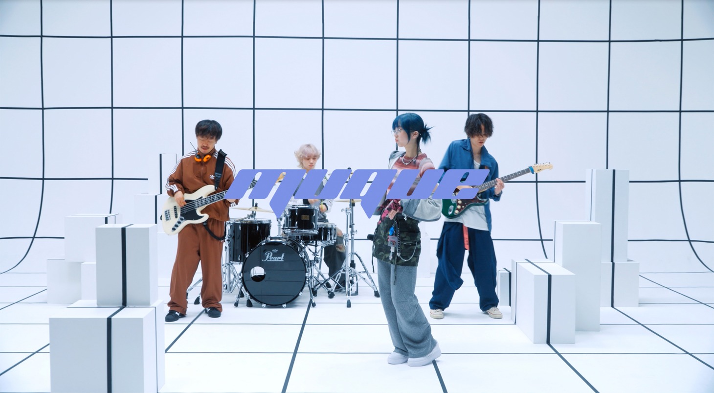 muque「feelin'」ミュージックビデオより。