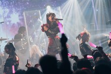 キングサリ「KINGSARI Band set oneman LIVE『Resonance』」の様子。（撮影：真島洸）