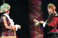 舞台「ソーセージ」のワンシーン。