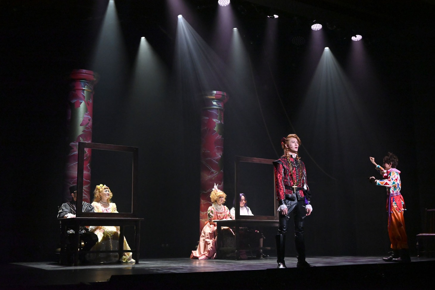 舞台「ソーセージ」のワンシーン。