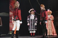 舞台「ソーセージ」のワンシーン。