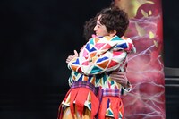 舞台「ソーセージ」のワンシーン。