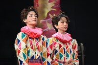 舞台「ソーセージ」のワンシーン。