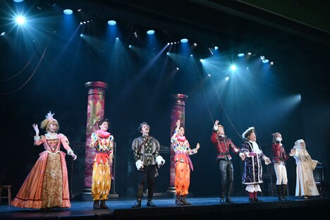 舞台「ソーセージ」のワンシーン。