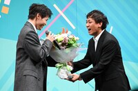 バースデーサプライズを喜ぶ木村柾哉。