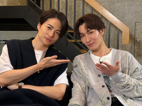「timelesz project -AUDITION-」より、菊池風磨（左）と渡辺翔太（右）。