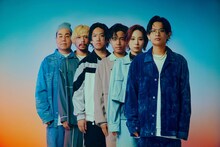 Lucky Kilimanjaro。右端が熊木幸丸、右から2番目が大瀧真央。