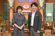 左からホラン千秋、後藤輝基（フットボールアワー）。(c)テレビ朝日