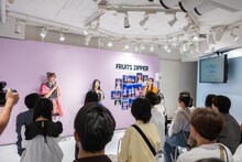 CANDY TUNEの立花琴未と桐原美月によるトークイベントの様子。