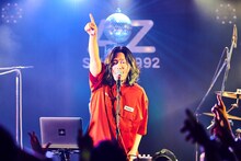 石毛輝（Vo, G, Syn / the telephones）（撮影：大橋祐希）