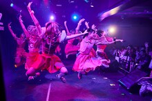 GANG PARADEのライブの様子。