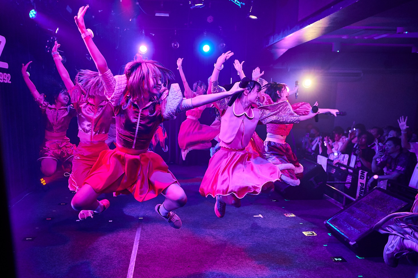 GANG PARADEのライブの様子。