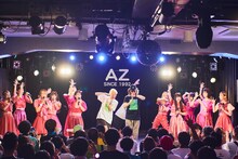 GANG PARADEとthe telephonesのトークの様子。（撮影：大橋祐希）