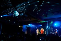 the telephonesのライブの様子。（撮影：大橋祐希）