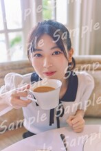 岩本蓮加（乃木坂46）1st写真集「いたずらな風」大垣書店特典ポストカード（Photo by SAKAI DE JUN）
