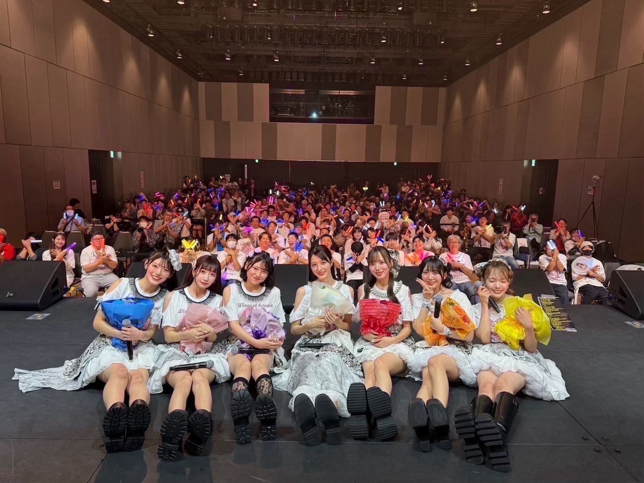 アルテミスの翼4周年ライブは大盛況、新曲「Evergreen」を晴れやかに響かせる