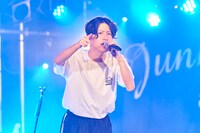 やっさん（Vo, G / 超能力戦士ドリアン）（撮影：大橋祐希）