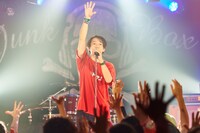 おーちくん（Vo / 超能力戦士ドリアン）（撮影：大橋祐希）