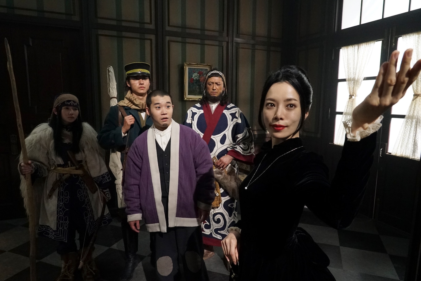 人気画像10位は「GLIM SPANKY、ドラマ『ゴールデンカムイ』第4話のED曲『赤い轍』リリース決定」より、「連続ドラマW ゴールデンカムイ ―北海道刺青囚人争奪編―」第4話の場面写真。(c)野田サトル／集英社 (c)2024 WOWOW
