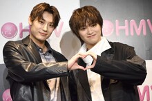 ハートを作る高松アロハ（超特急）と大倉空人（原因は自分にある。）。