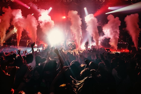 「HYDE [INSIDE] LIVE 2024 -EXTRA-」ワールド記念ホール公演の様子。