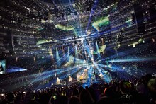 LUNA SEAのライブ写真。