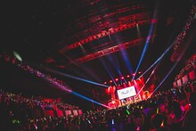 iLiFE!「ENDLESS LiFE!」の様子。