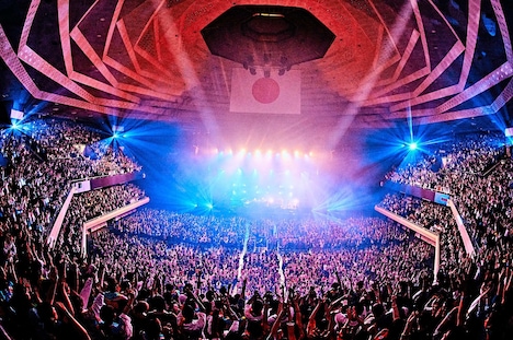 マカロニえんぴつ「TRIP INSIDE ～Osaka-Jo Hall & Nippon Budokan～」ツアーファイナルの様子。（撮影：浜野カズシ）