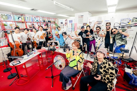 「tiny desk concerts JAPAN」より。（写真提供：NHK）