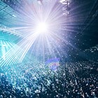 DUSTCELLがバンドと届けた「光」ツアー、武道館公演の発表に涙「報われる日が来る」