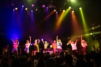 lyrical school「DAY 2 TOUR」東京・Spotify O-WEST公演の様子。（撮影：須古恵）